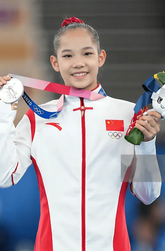 体育明星体操冠军唐茜靖代言广告多少钱？
