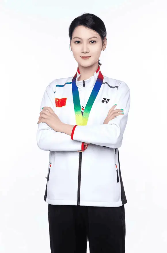 羽坛新星徐舸:省运会双打冠军选手 体育明星羽毛球冠军徐舸翻包授权-好物推荐-祝福语视频录制